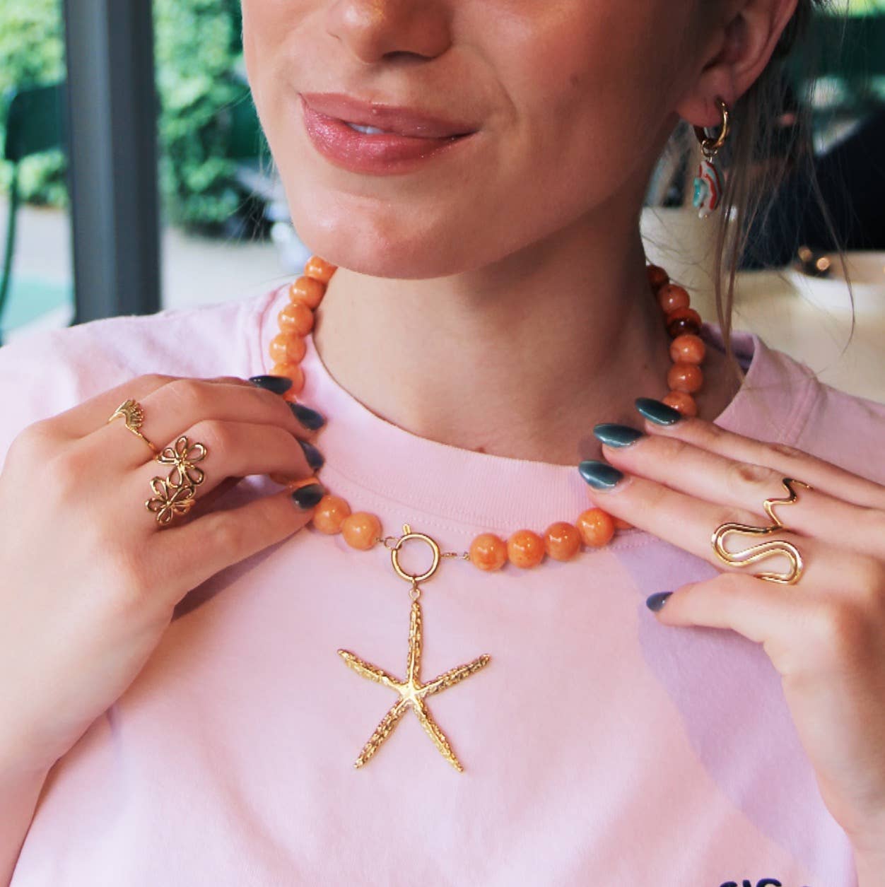 XL Natural stone bead necklace - fuchsia